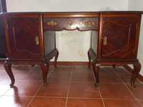 Secretária antiga