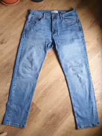 Spodnie jeansy pull&bear 46