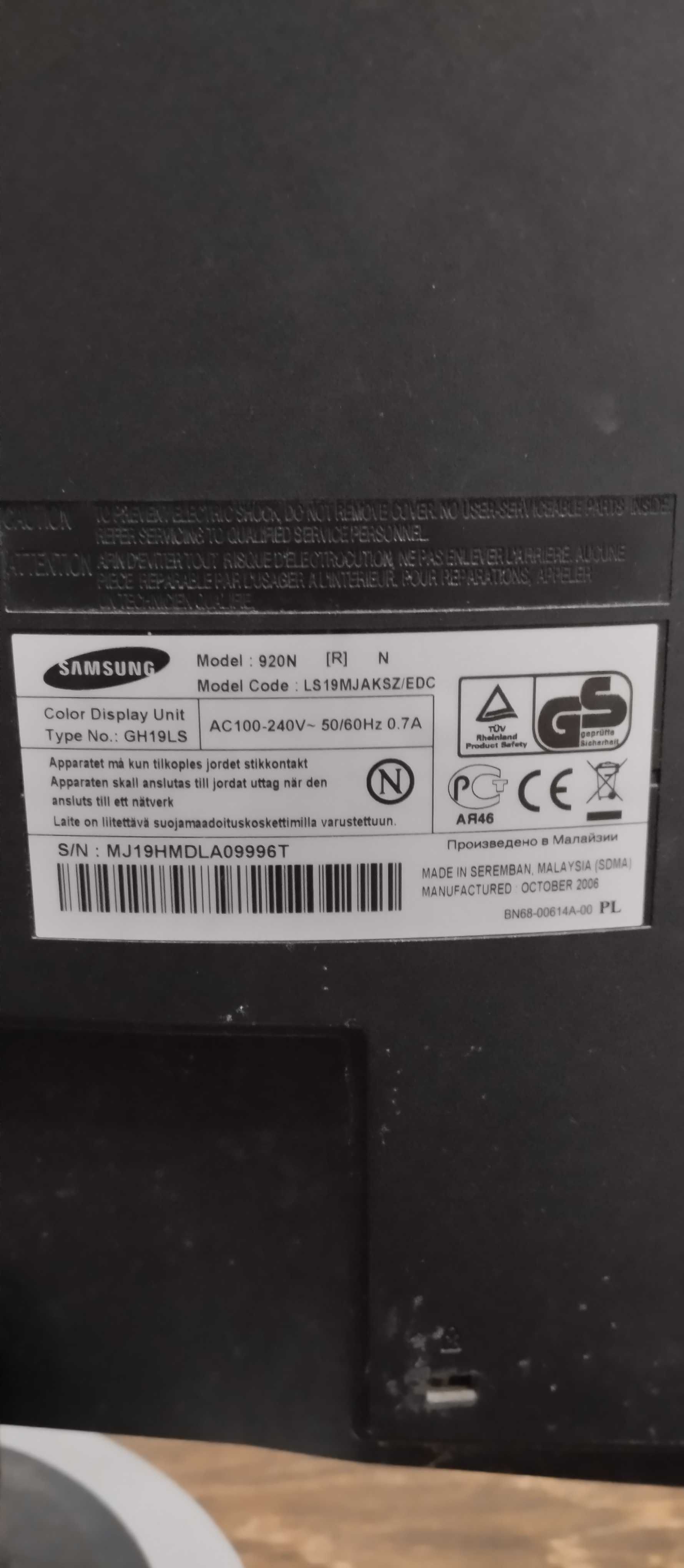 Монитор Samsung 920n