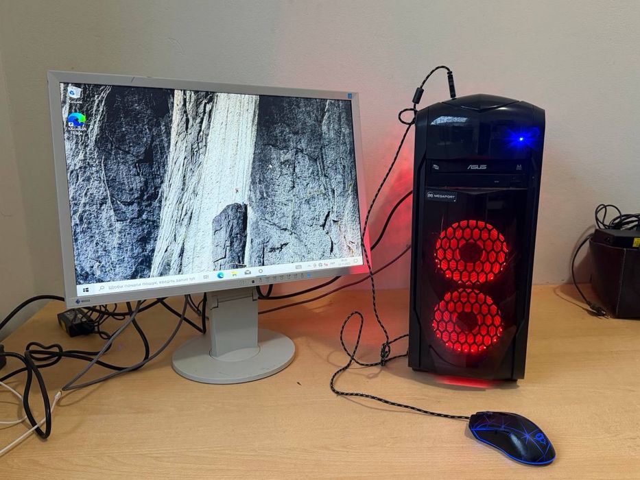 Ігровий комп’ютер Ryzen 3 2200G / 8 ГБ / HDD 471 ГБ