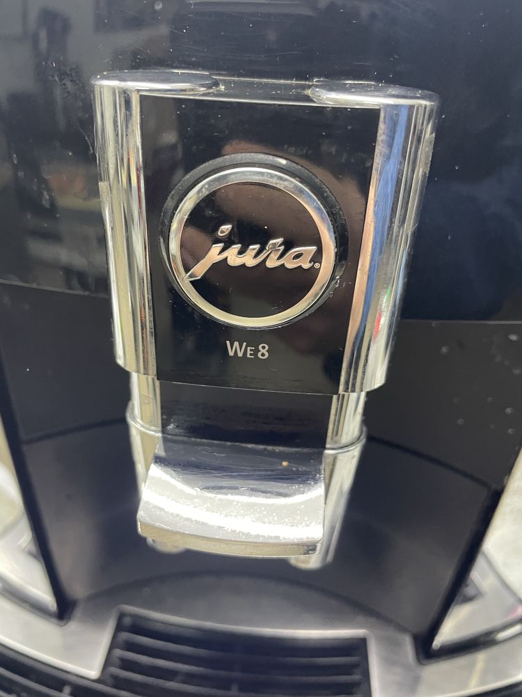 Кавомашина Jura We8 Chrome