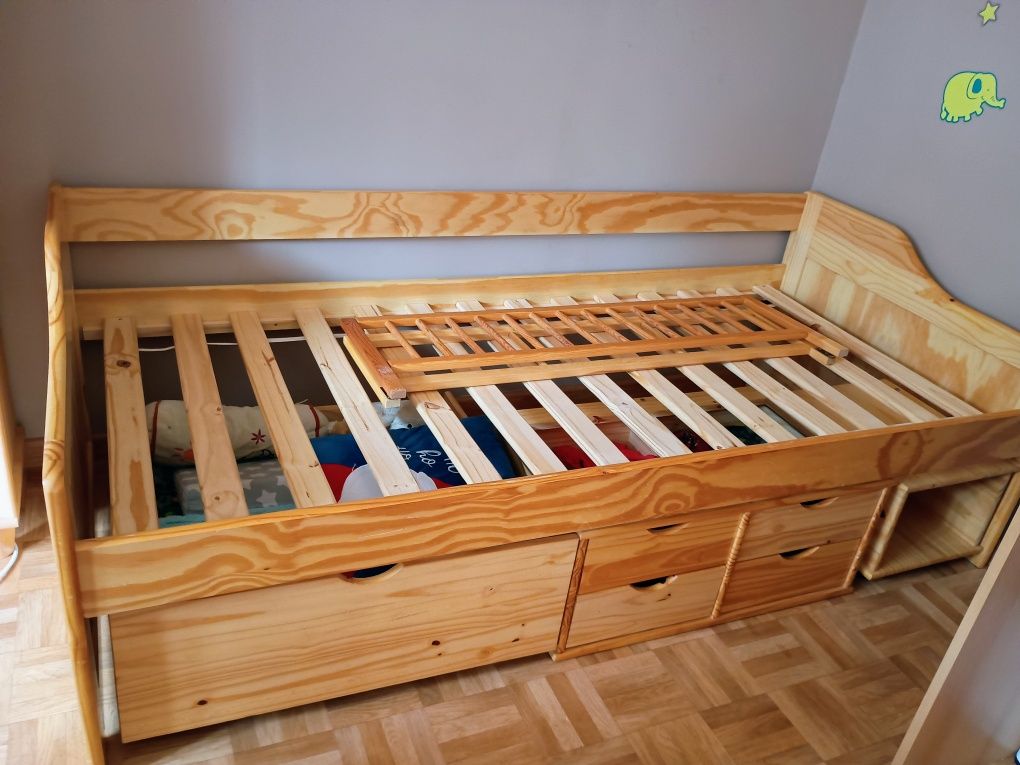 Łóżko drewniane z szufladami 90 x 200 cm  ROYVILLE z materacem