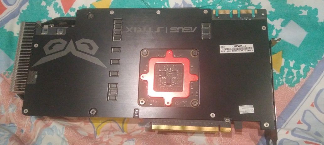Placa Gráfica Asus Strix 980ti