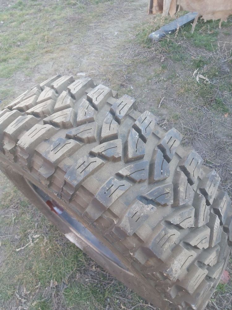 Продам резину з диском (Резина - 265/70 R17,  диск - R17  6×114,3)