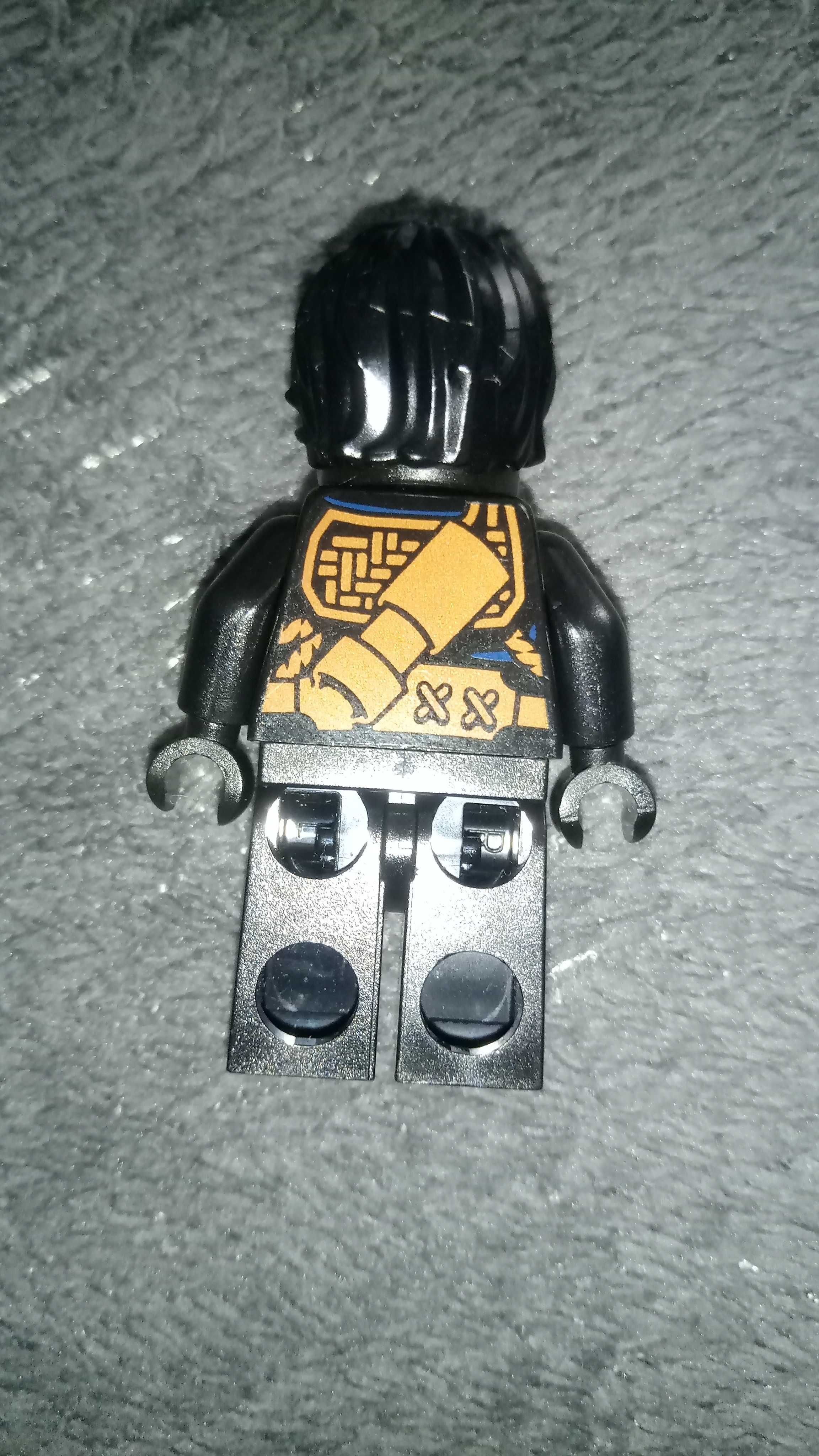 Lego figurka ludzik Ninjago Cole