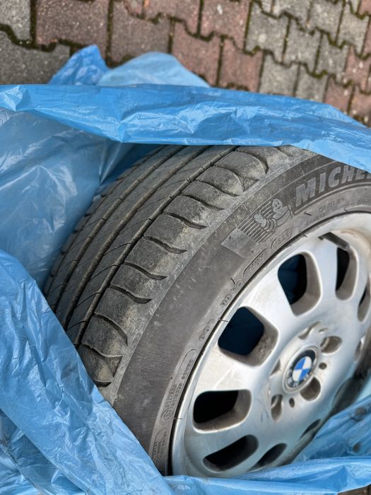 4x Alufelgi BMW 16 cali 5x120 +Opony 2022 r