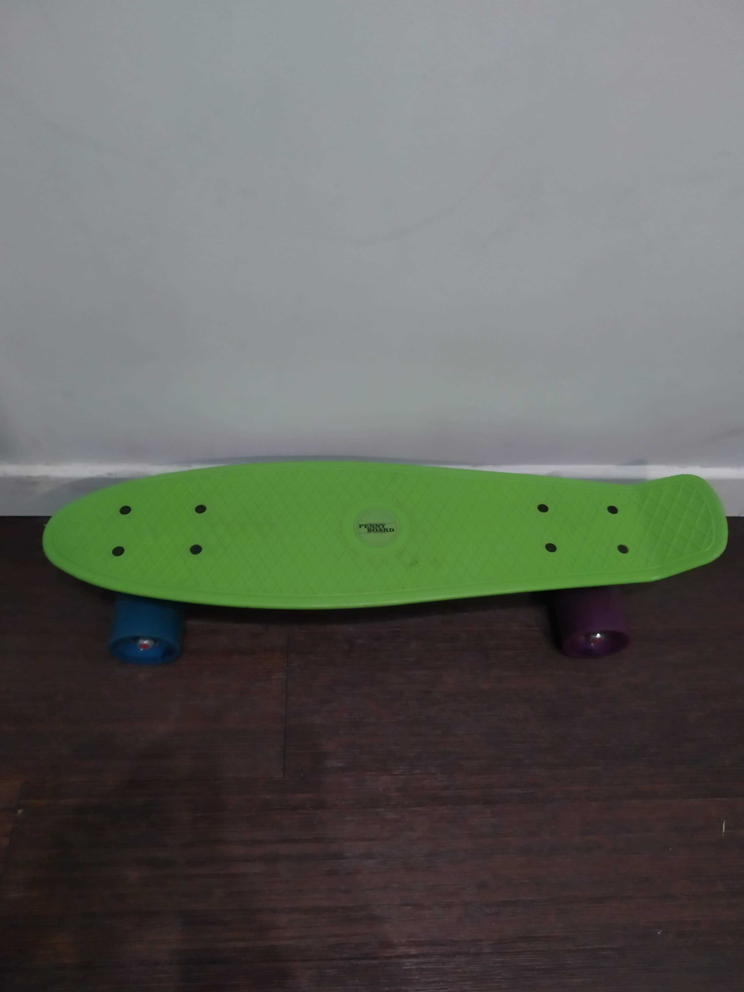 Fiszka deskorolka firmy Penny Boards