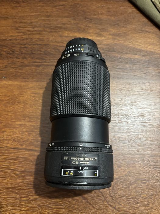Lente de câmara Nikon ( AF NIKKOR 80-200mm 1:2.8)
