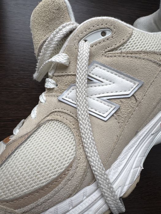 Кросівки New Balance 2002R