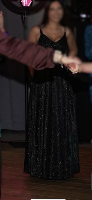 sukienka długa błyszczaca idelana na studniowke