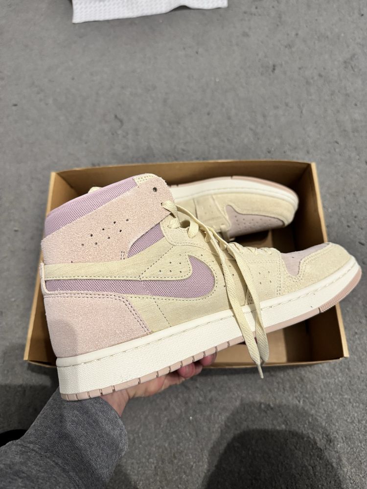 Jordan 1 High Zoom 43