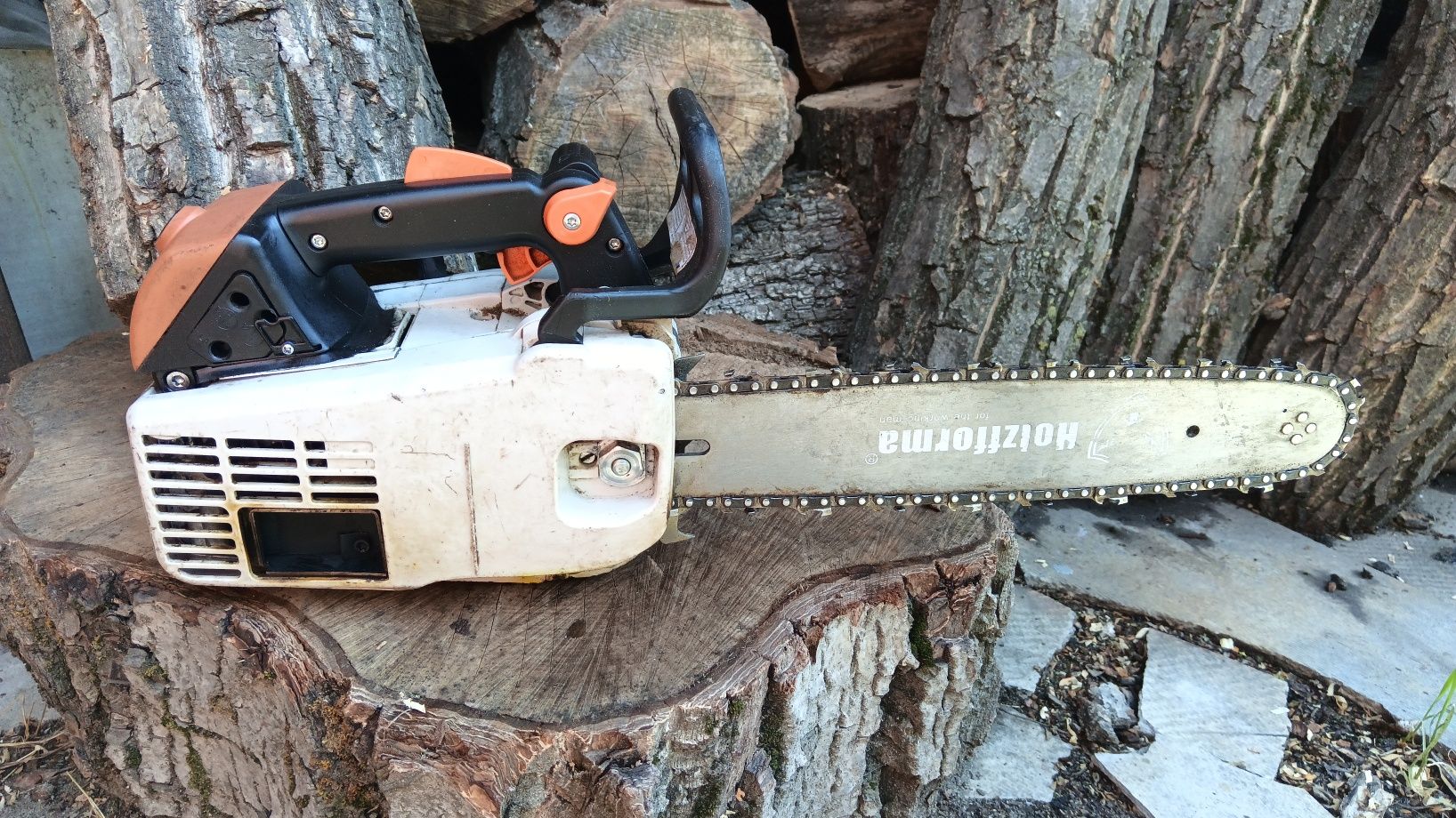 Бензопила одноручна Holzfforma G111 як Stihl MS 200T