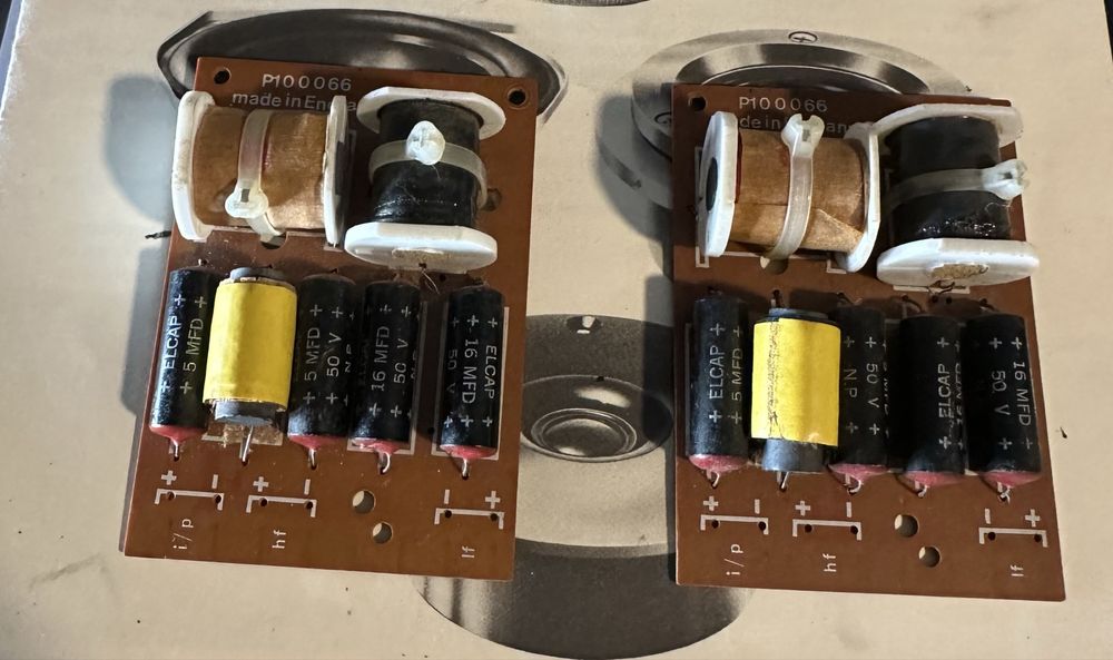 Par de crossover’s  vintage KEF DN13 - SP1015