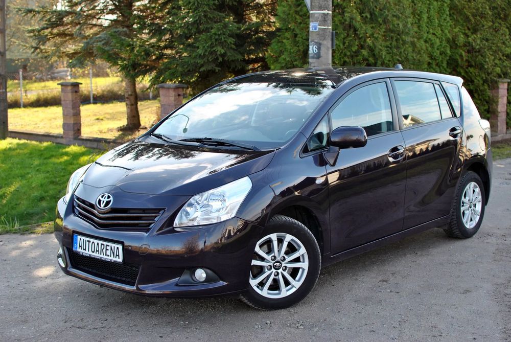 Toyota Verso 7 Osobowa 1.8 Automat 140 tyś Przebiegu Serwis Aso Toyota Bez Rdzy