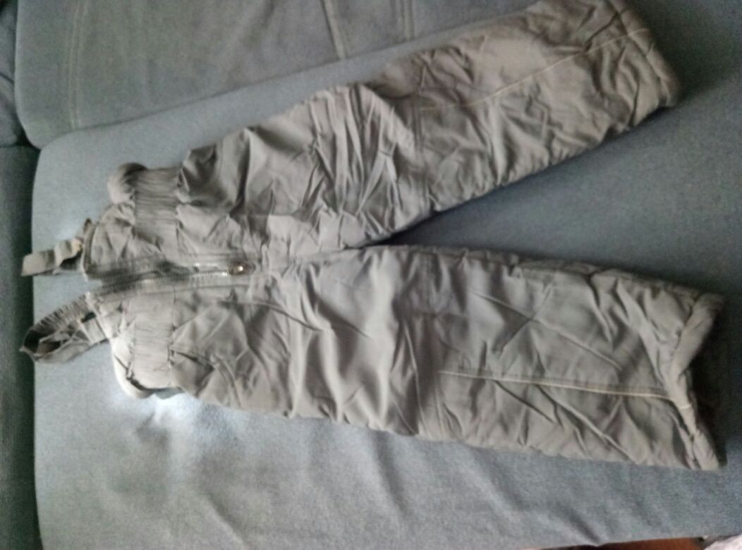 Зимний комплект （курточка,брючки и жилетка）на рост 98 см