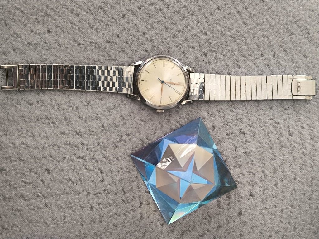 Relógio Omega Masculino com Pulseira Seiko Prata – Elegância e Estilo