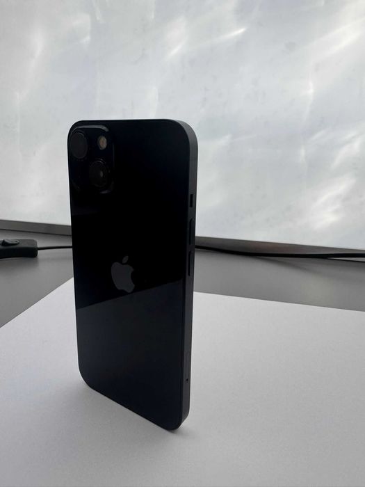 iPhone 13 128 GB – kolor Północ (Midnight) – stan idealny