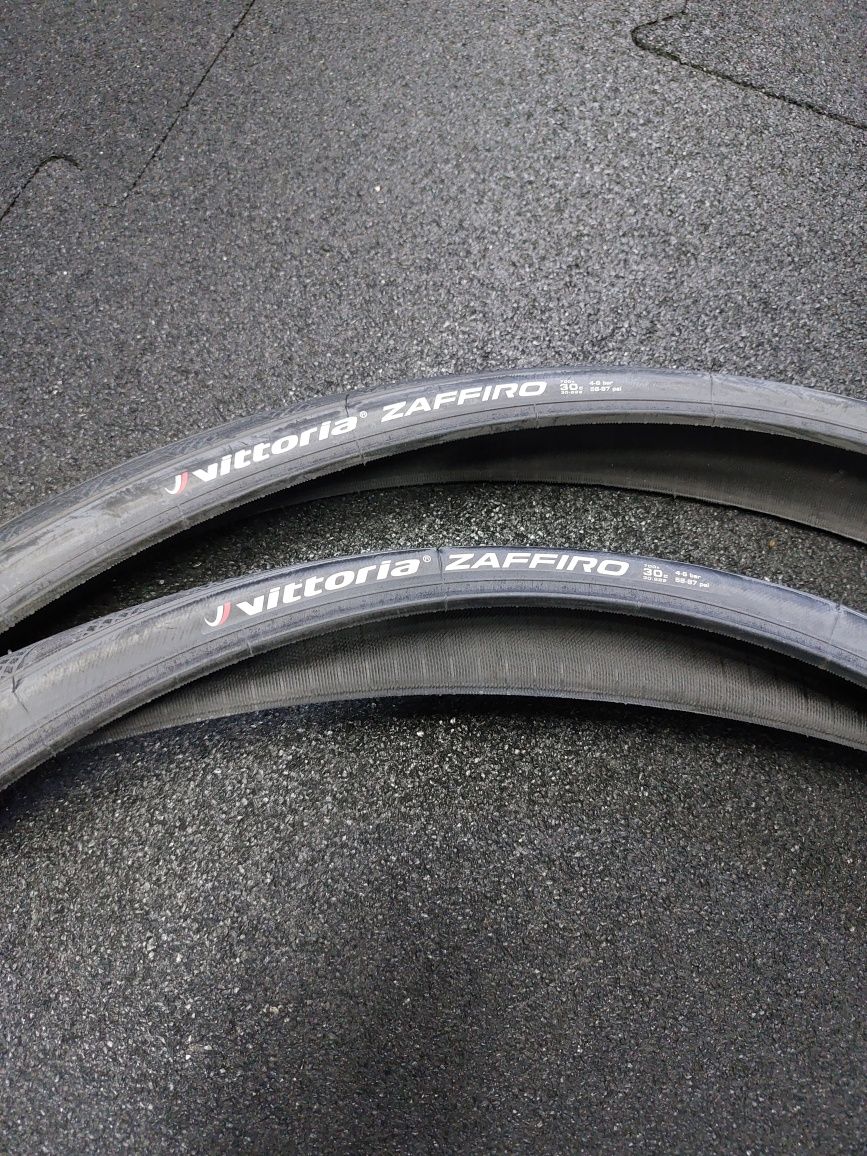 2X Nowa opona Vittoria Zaffiro 700x30c drut