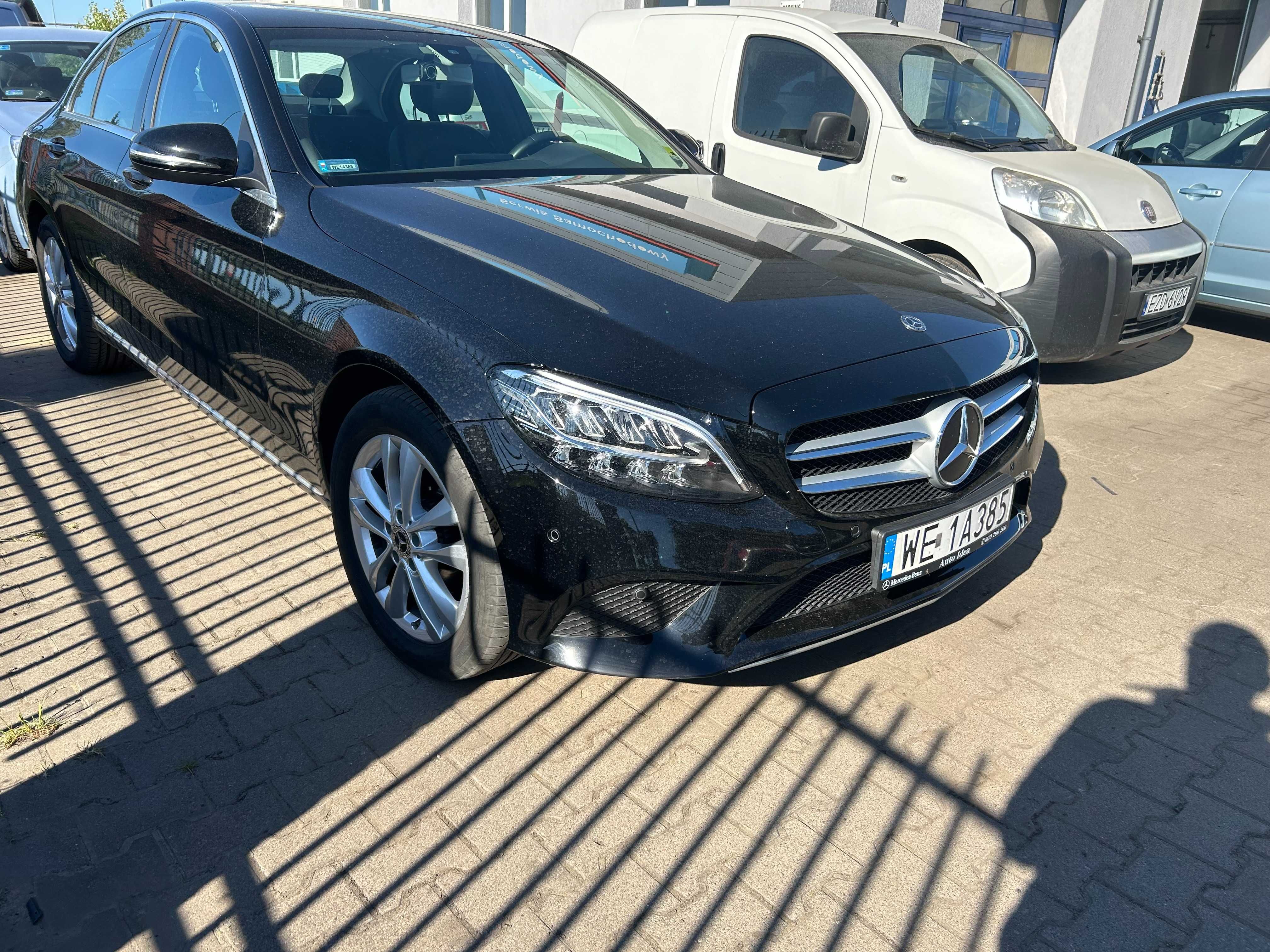 Mercedes-Benz C180 9G-Tronic, 2018, idealny stan, kupiony w salonie