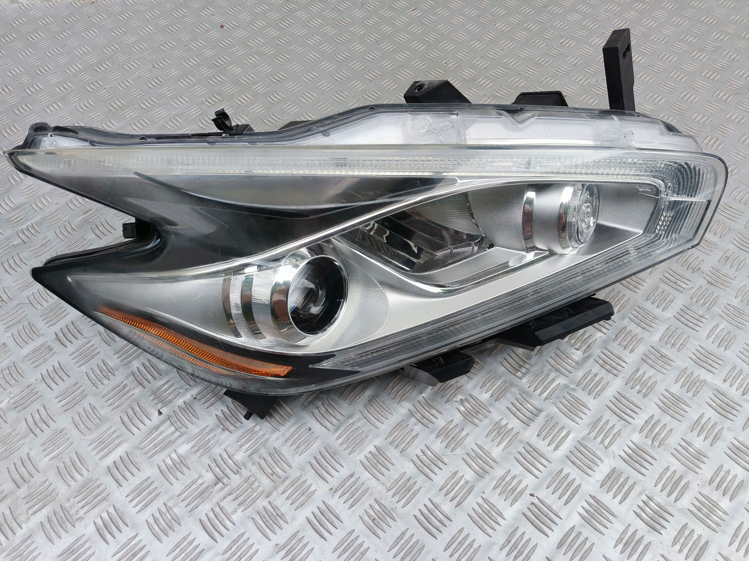 Nissan Murano Reflektor Lampa przód Prawa Full Led Usa