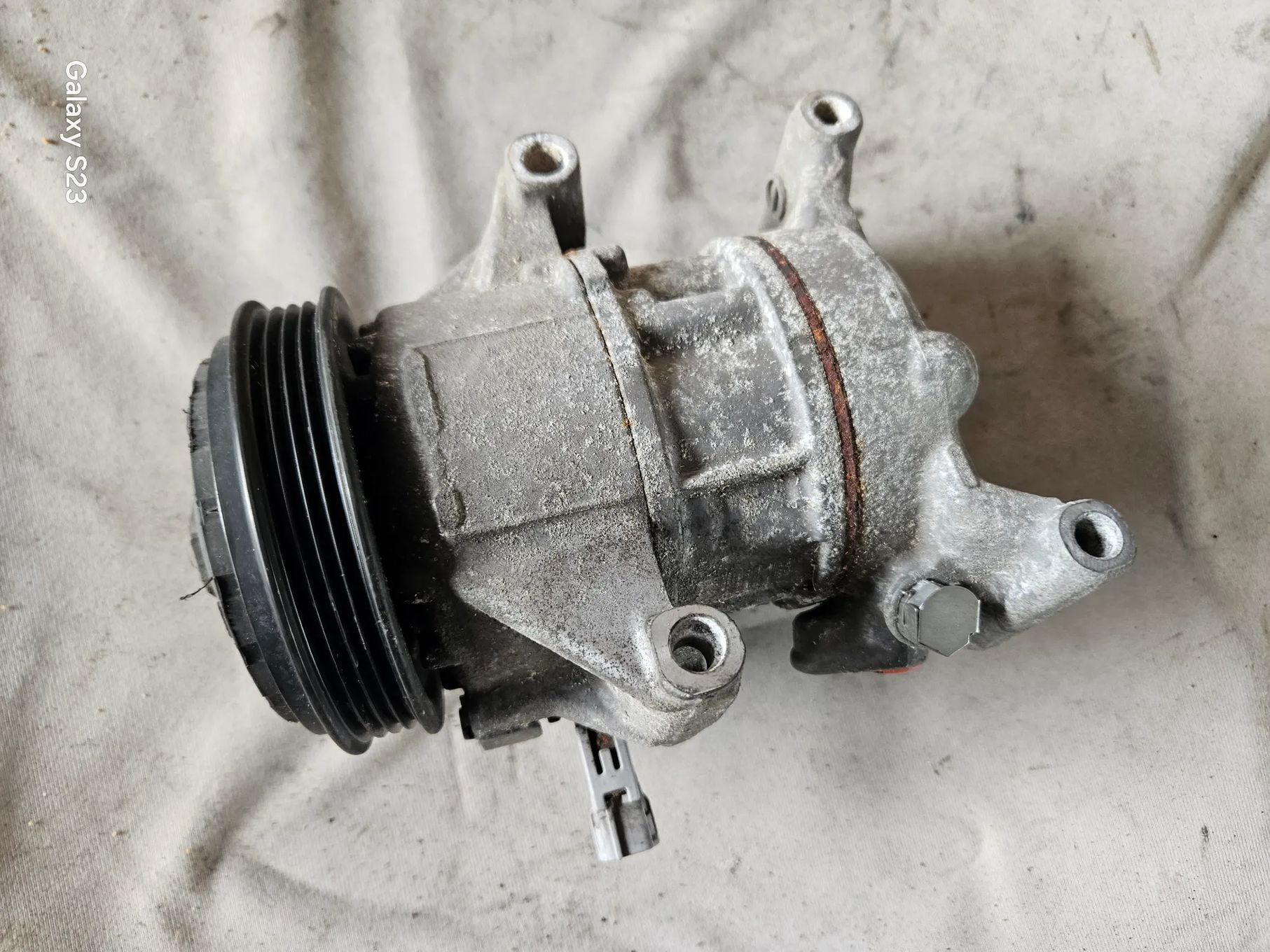 Sprężarka kompresor klimatyzacji Toyota Verso S 1,33 benzyna 447260-4201 5TSE10C Denso