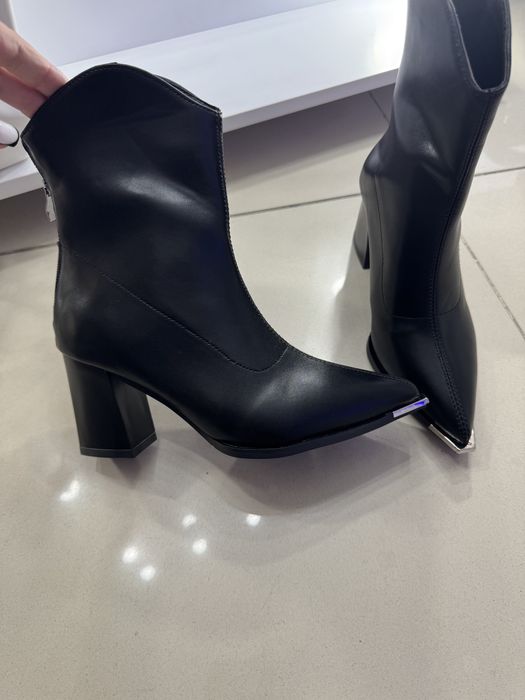 Ботіночкі нові чорні
