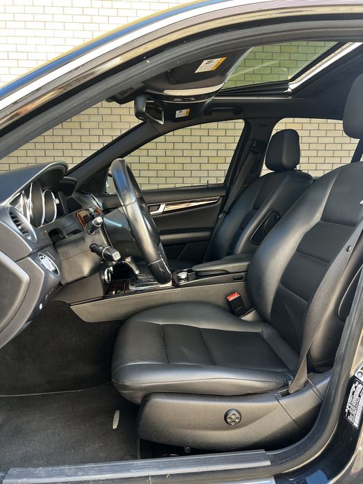 Mercedes-Benz c300 (AMG обвіс) 4х4