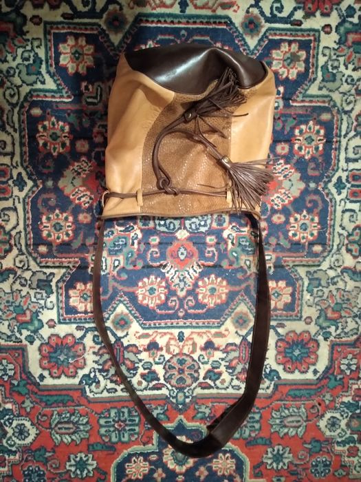 Продам сумочку-рюкзак жіночу