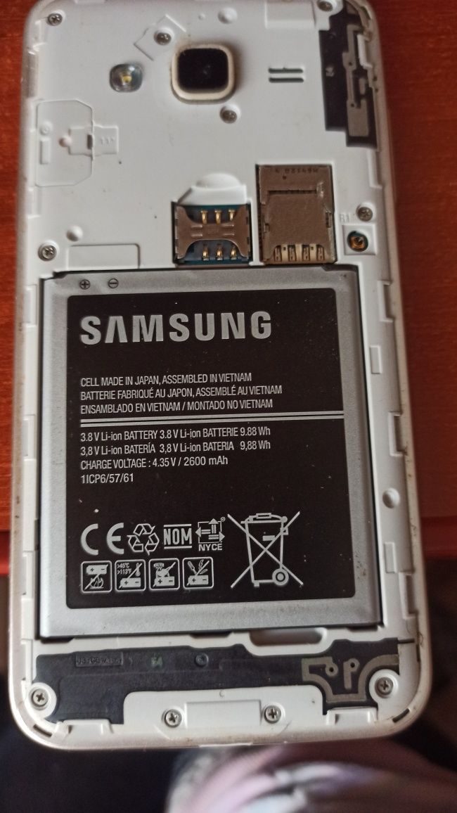 Продаю акамулятор Samsung j3 2016 з телефоном