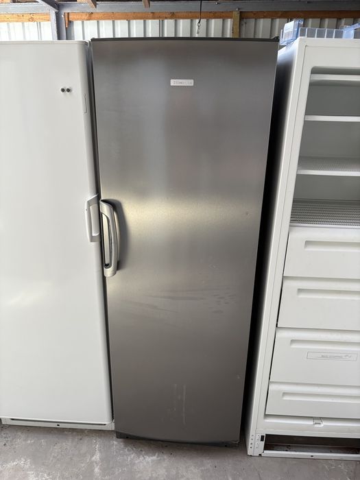 Морозильна камера Electrolux EUC31255X ( А150903 )