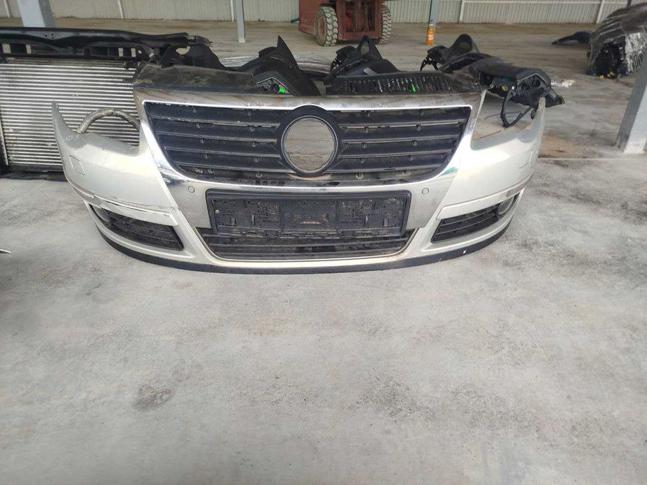 Бампер передній VW Passat B6 Фольцваген Пассат Б6 розборка бампер