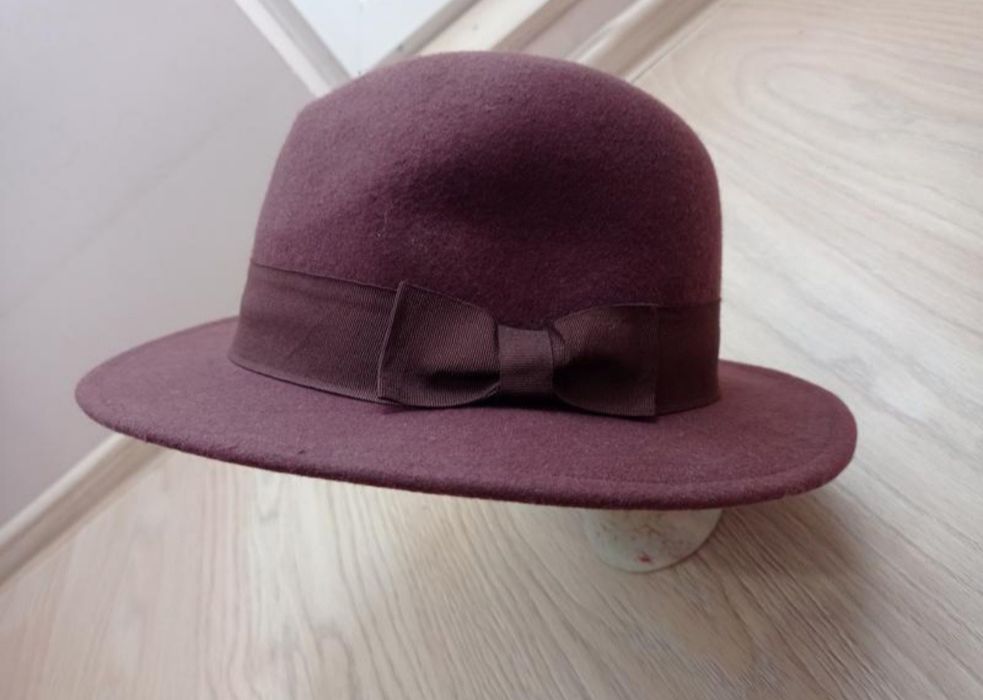 Капелюх від  H&M