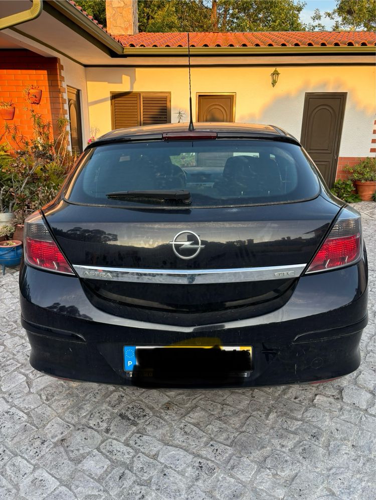 Opel Astra H GTC