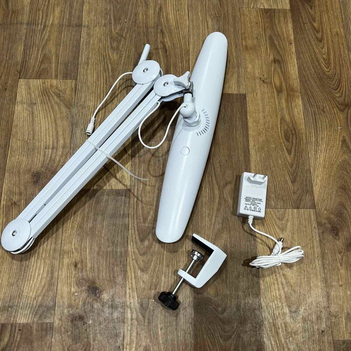 Лампа безтіньова настільна на струбцині 24 Вт, лампа бестеневая