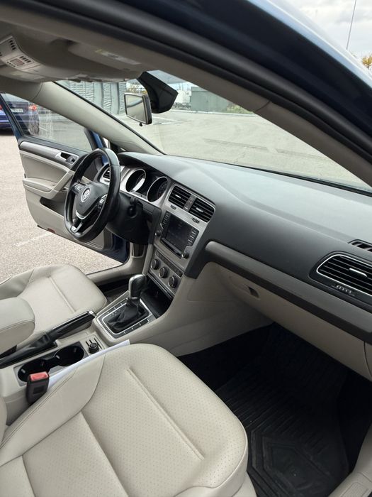 Volkswagen Golf 2017 года