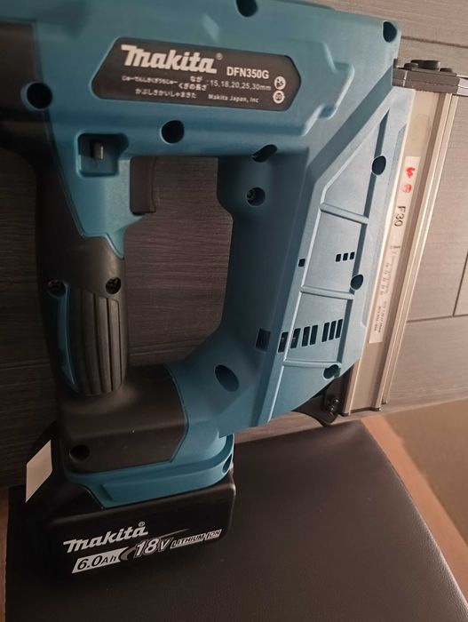 Gwoździarka Makita DFN350G wyprzedaż