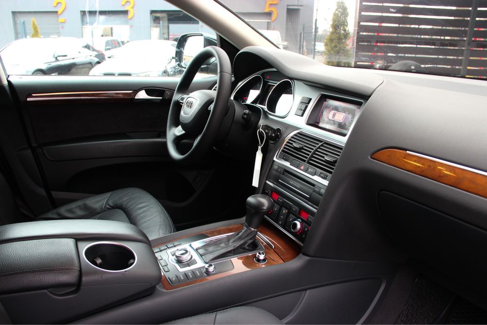 Продам Audi Q7 2013