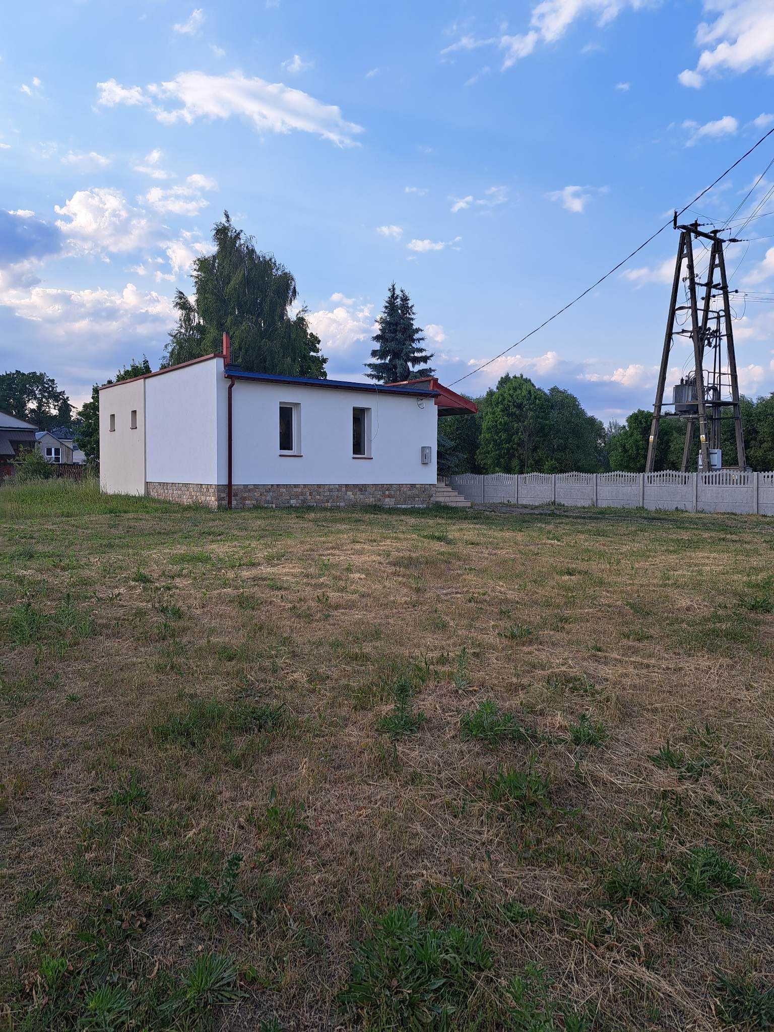 Działka z domem 90m2 , Narew