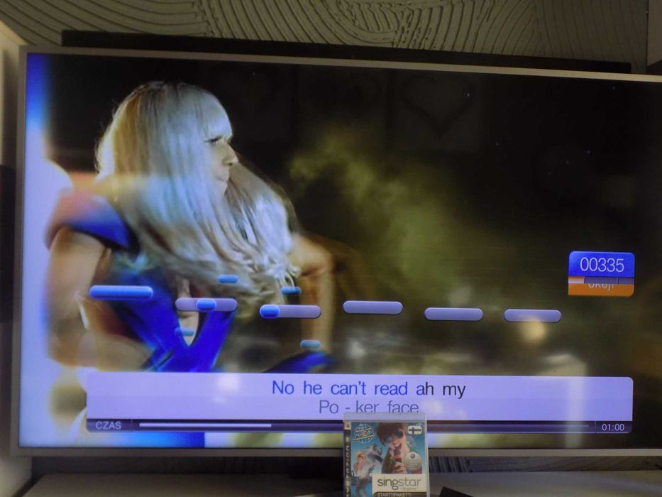 PS3 : Mikrofony  SINGSTAR +  dwie gry ( ładny stan )