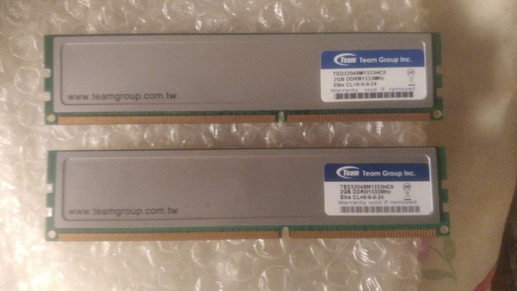 ОЗП DDR3 дві планки по 2 Gb