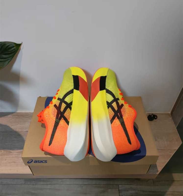 ASICS Metaspeed Sky Paris 42