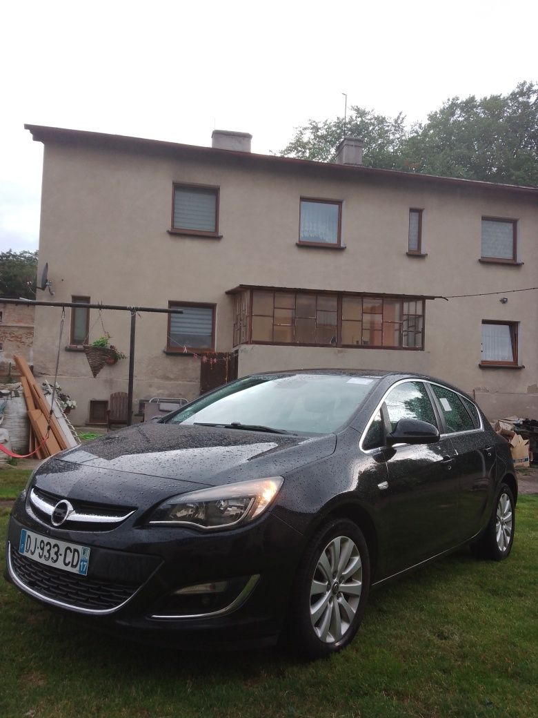 Opel Astra J 2014rok 1.7cdti 110PS mechanicznie w bdb stanie Okazja !!