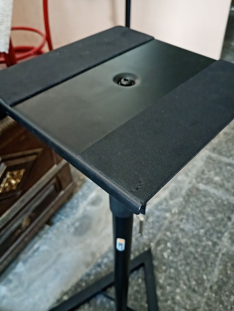 Conjunto tripés para colunas