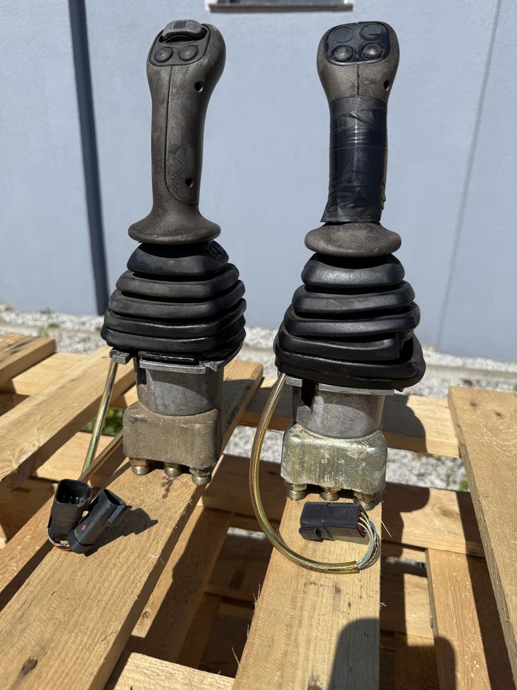 Joysticki cat m313 c czesci do koparki cat 313 c
