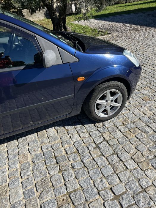 Ford fiesta 1.2 gasolina
