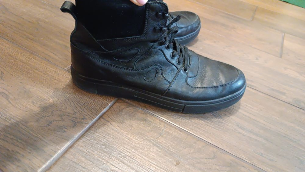 Продам чоловічі черевики, 45 розміру, шкіряні