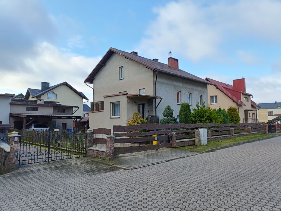 Dom rodzinny Brusy pomorskie dobra lokalizacja  spokojne osiedle