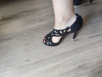 Buty na szpilkach róż 36