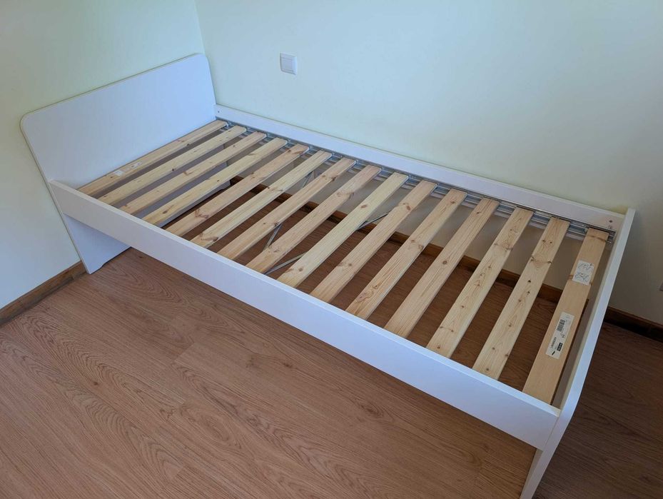 Cama de Solteiro IKEA(SLÄKT)