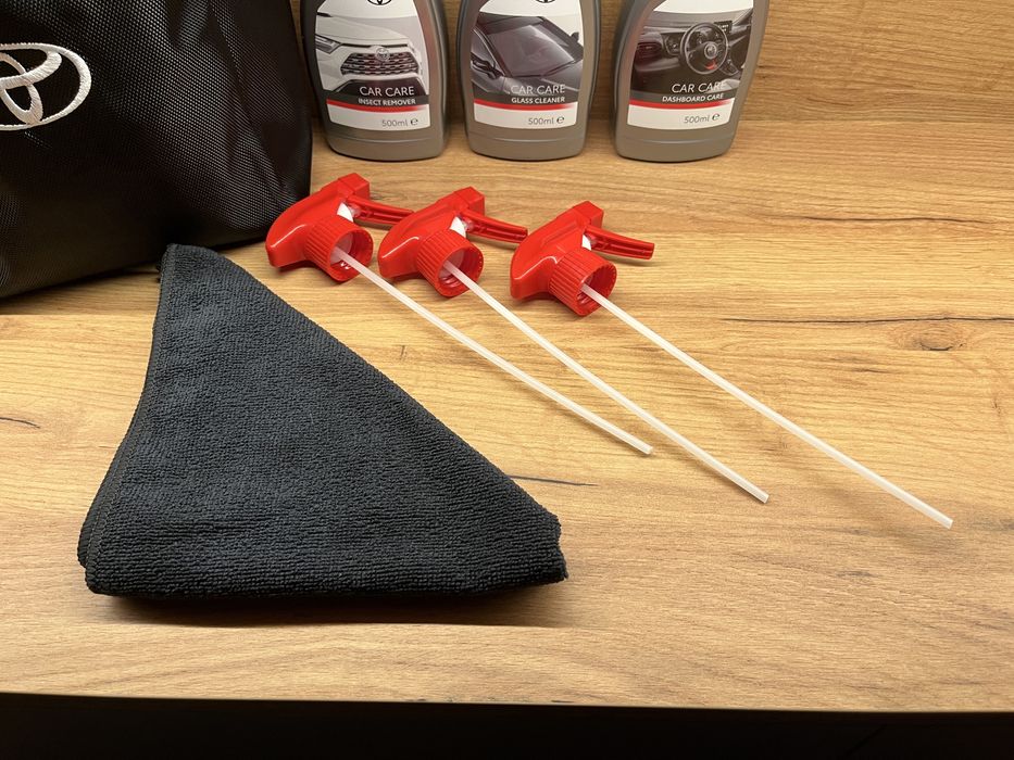 Zestaw kosmetyków Toyota etui nowe!